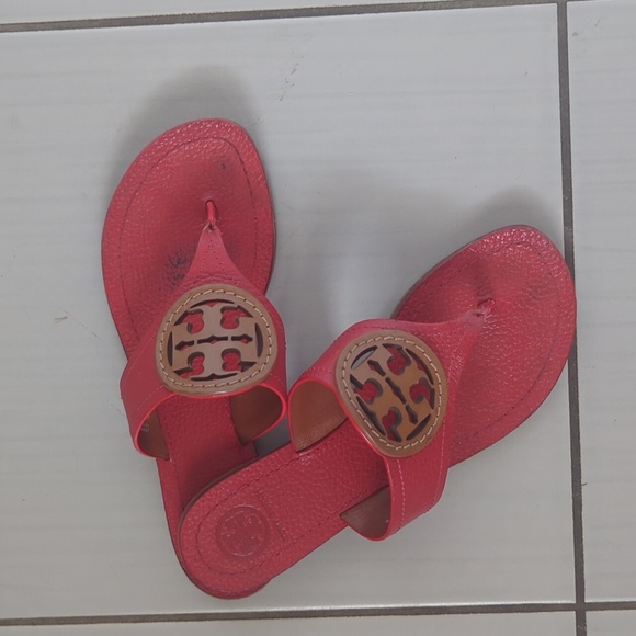 Tory Burch Logo Thong Sandals - Picture 4 of 5